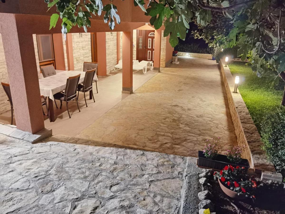 Apartman Bura Поседарье Экстерьер фото